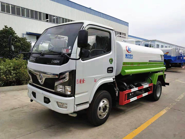 國六東風(fēng)小福瑞卡 5噸 灑水車